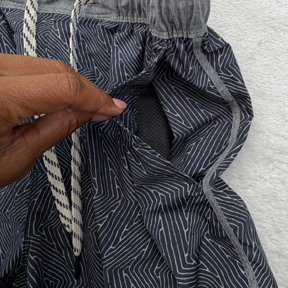 7Diamonds Board Shorts Mens S Geometric Hybrid Swim Trunks Pockets Drawstring